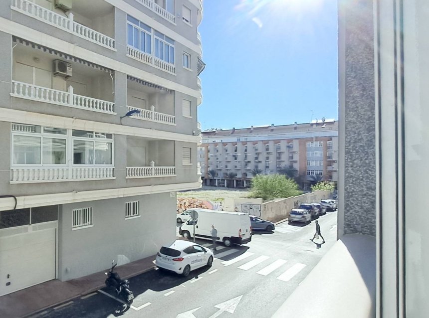 Resale - Apartment -
Torrevieja - Playa del Cura