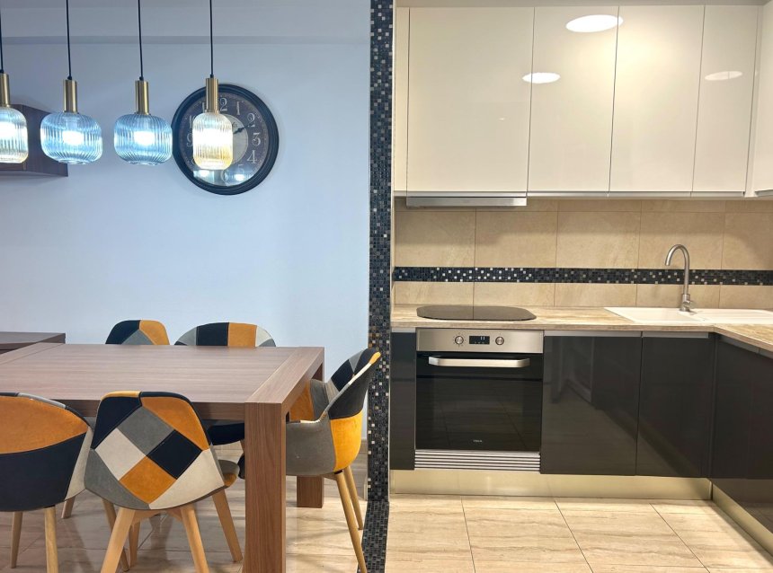 Resale - Apartment -
Torrevieja - Playa del Cura