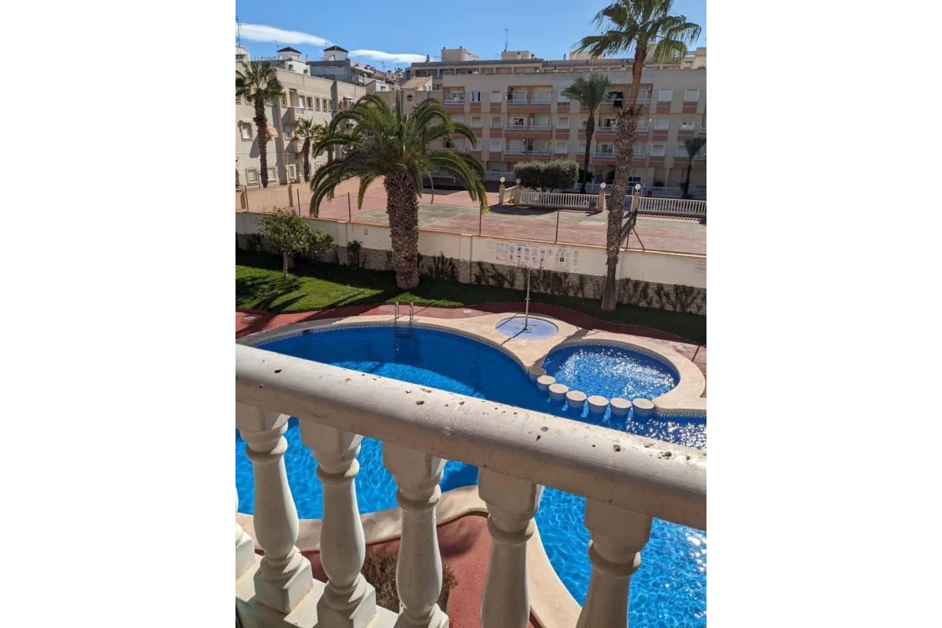 Resale - Apartment -
Torrevieja - Playa del Cura