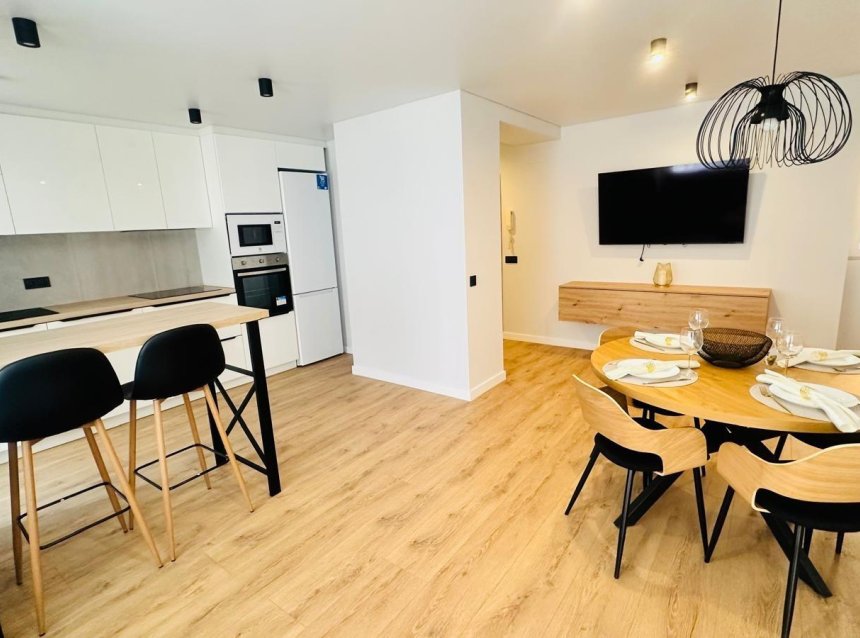 Resale - Apartment -
Torrevieja - Playa del Cura