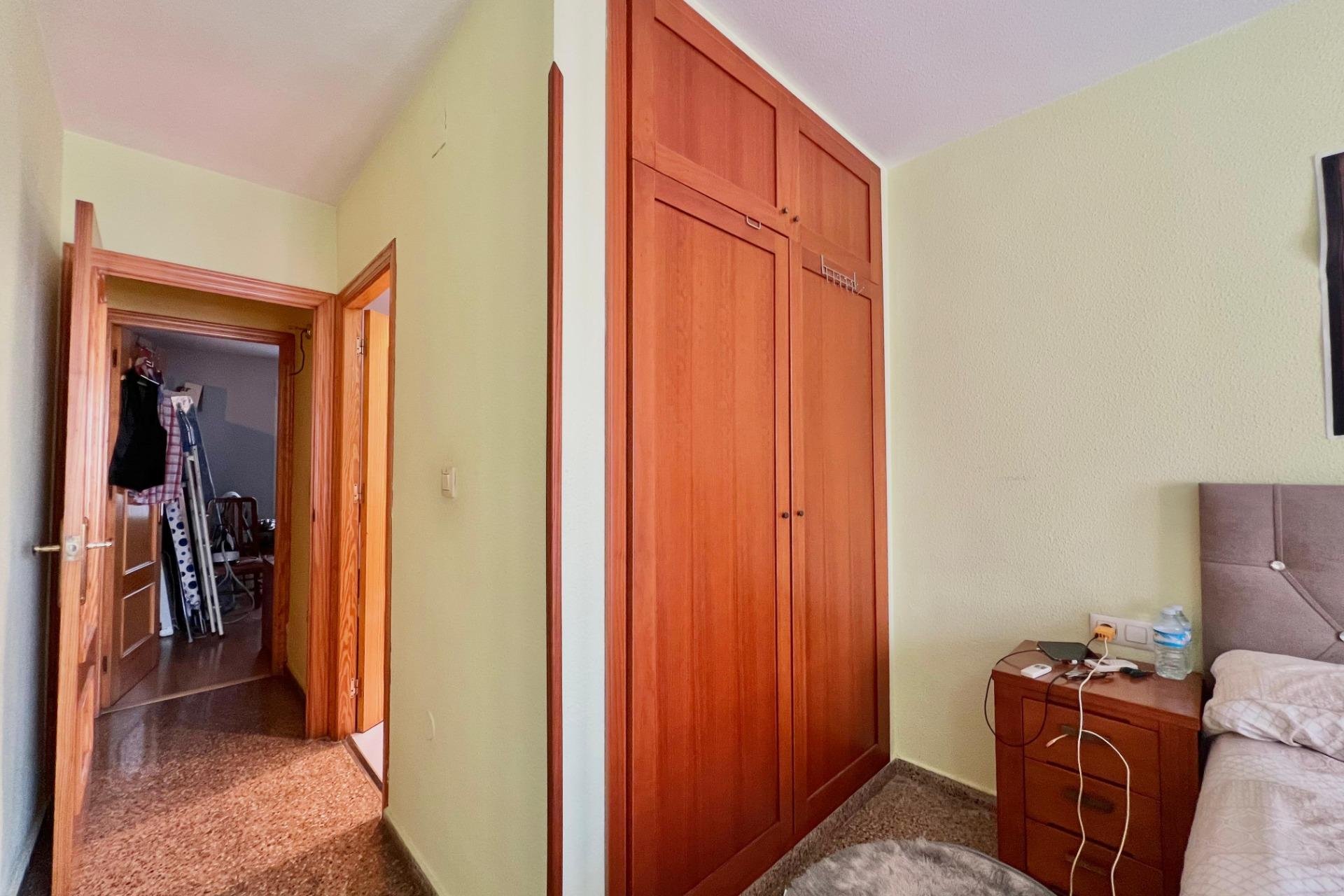 Resale - Apartment -
Torrevieja - Puerto Deportivo