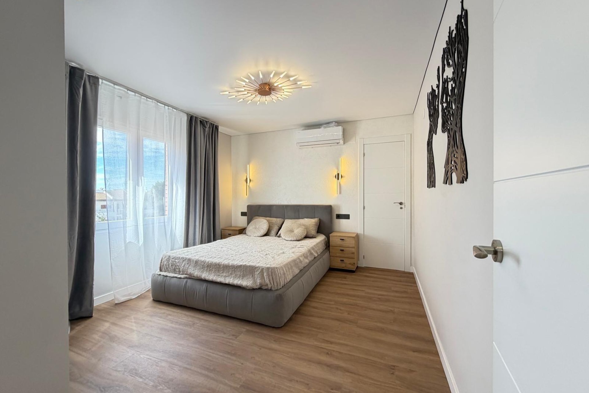 Resale - Apartment -
Torrevieja - Punta Prima