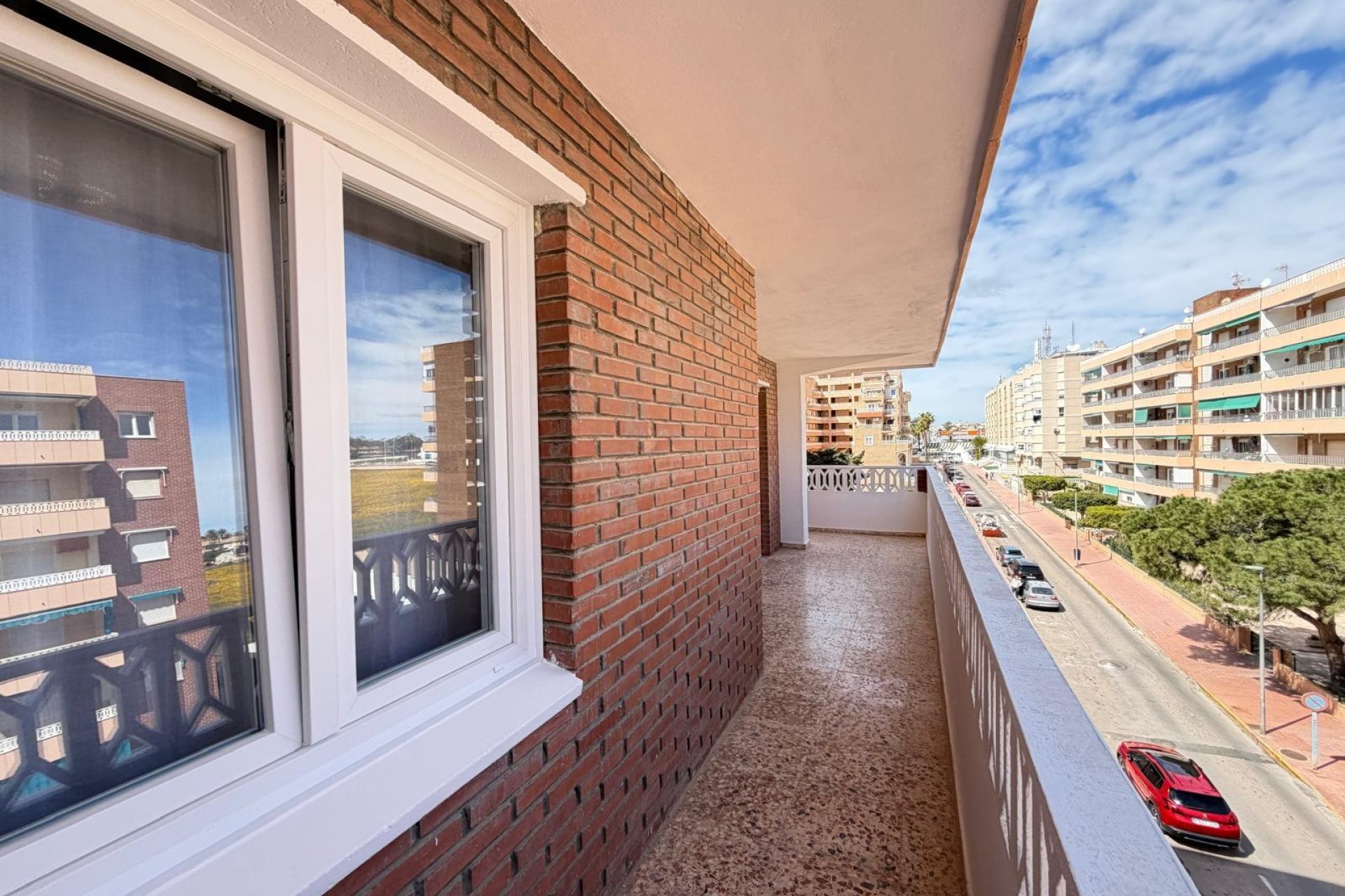 Resale - Apartment -
Torrevieja - Punta Prima