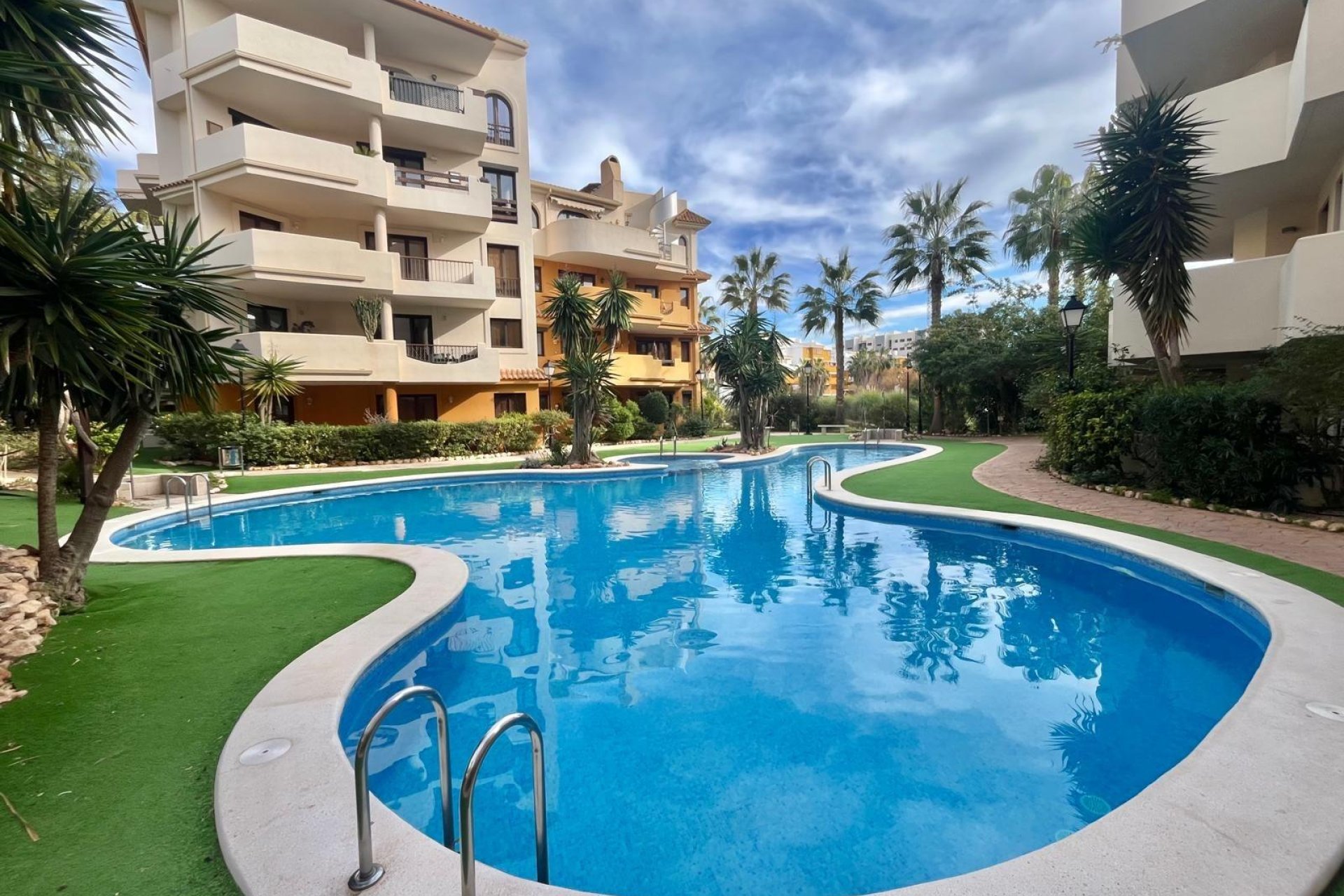 Resale - Apartment -
Torrevieja - Punta Prima