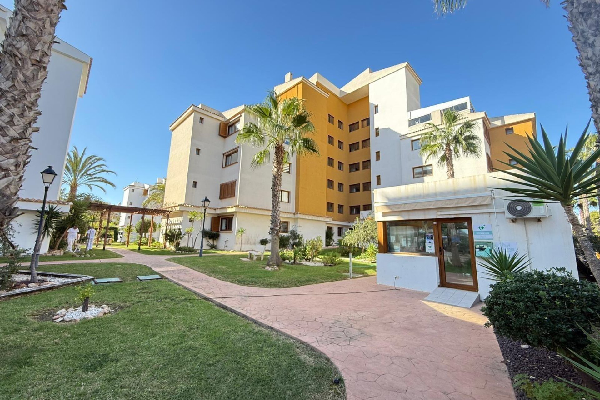 Resale - Apartment -
Torrevieja - Punta Prima