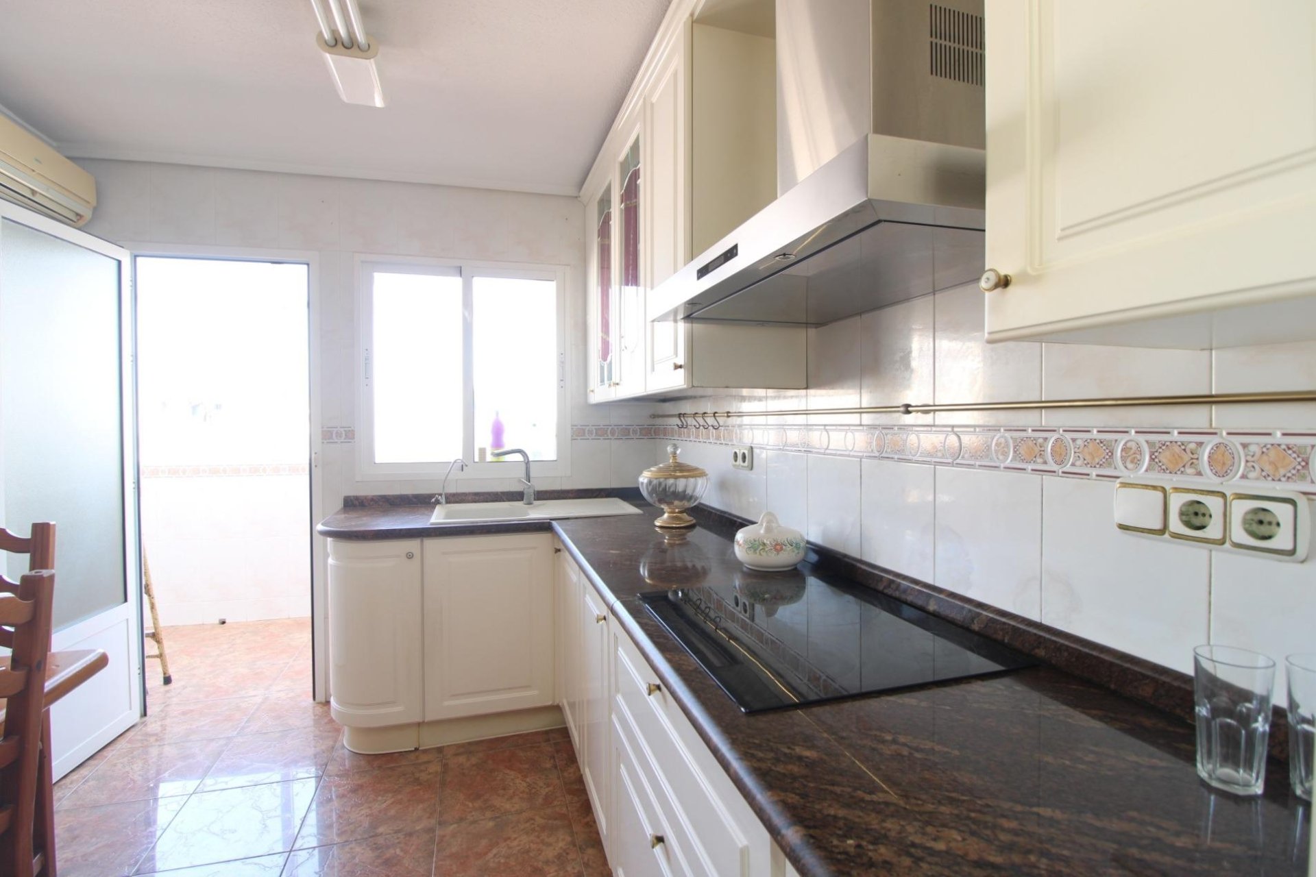 Resale - Apartment -
Torrevieja