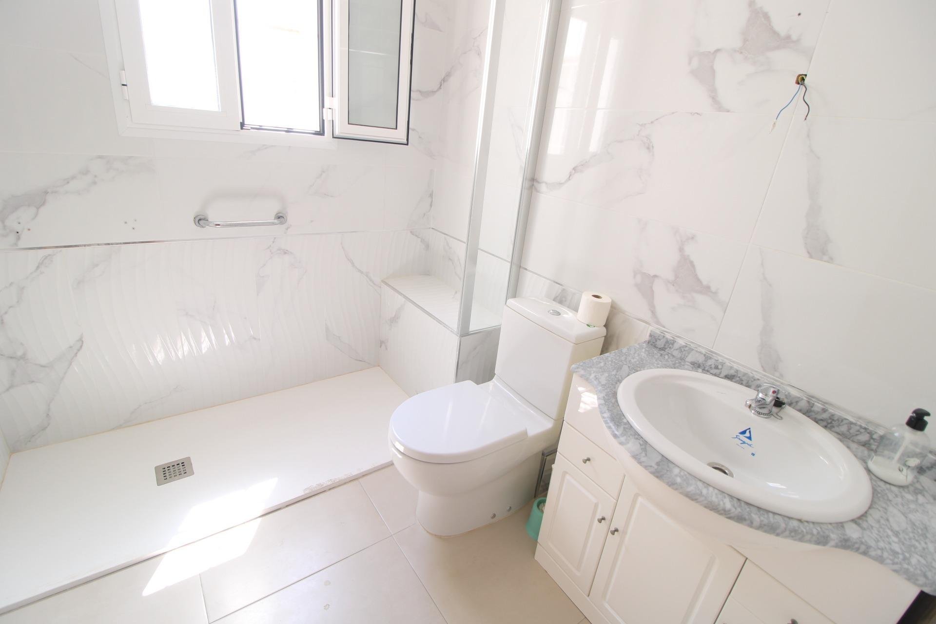 Resale - Apartment -
Torrevieja