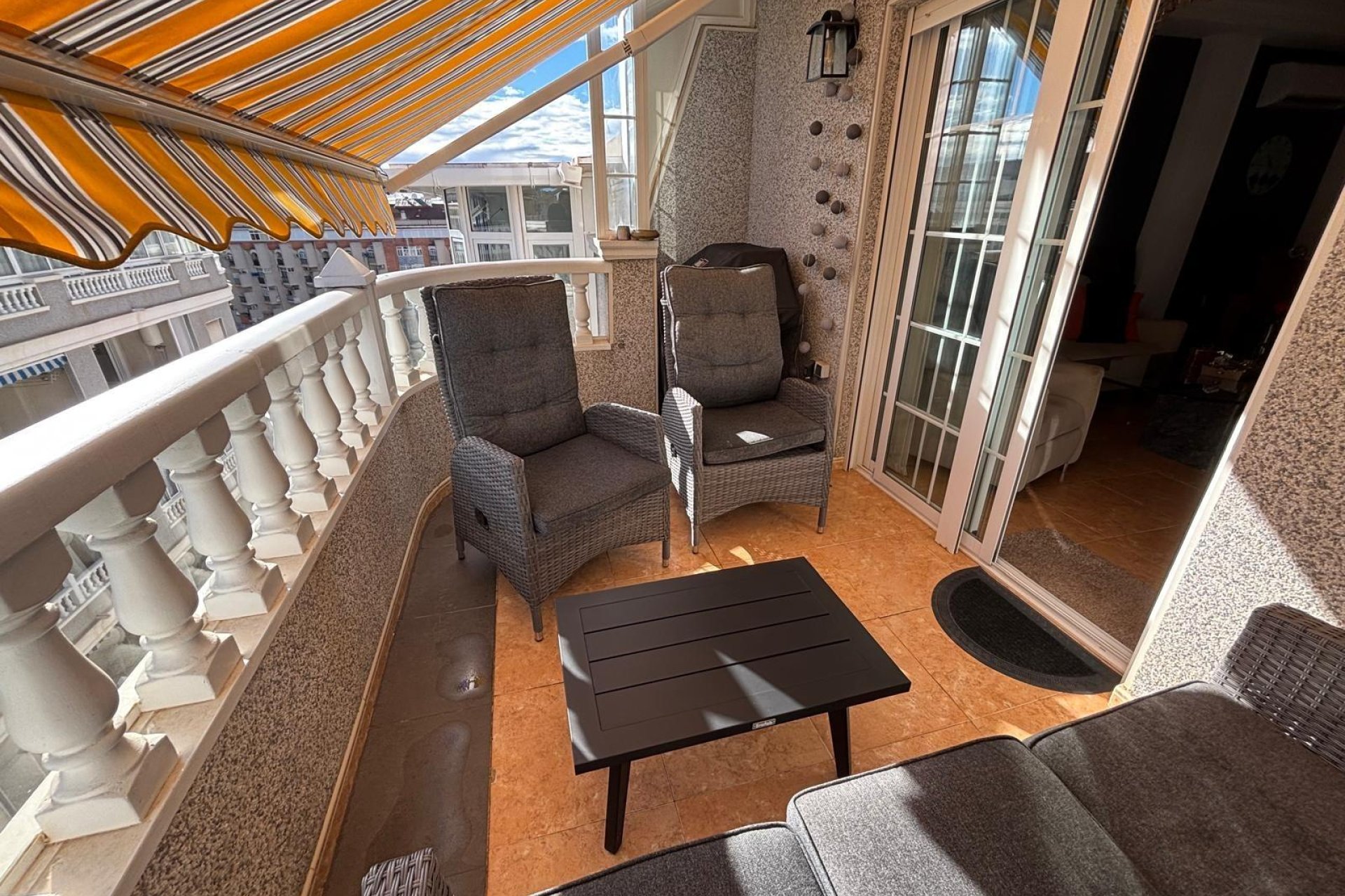 Resale - Apartment -
Torrevieja