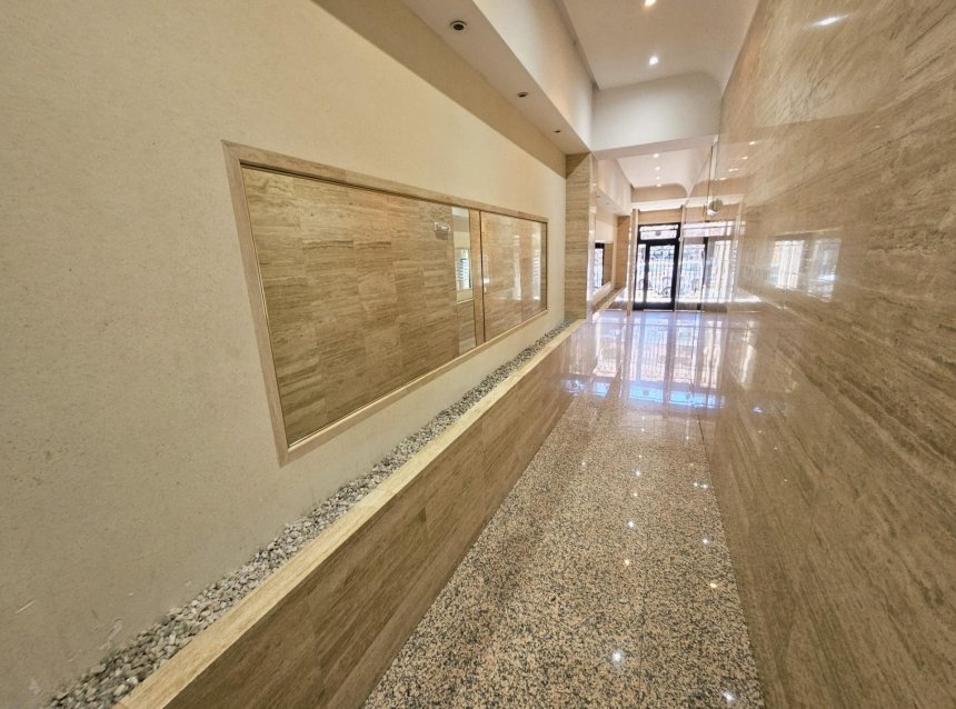 Resale - Apartment -
Torrevieja