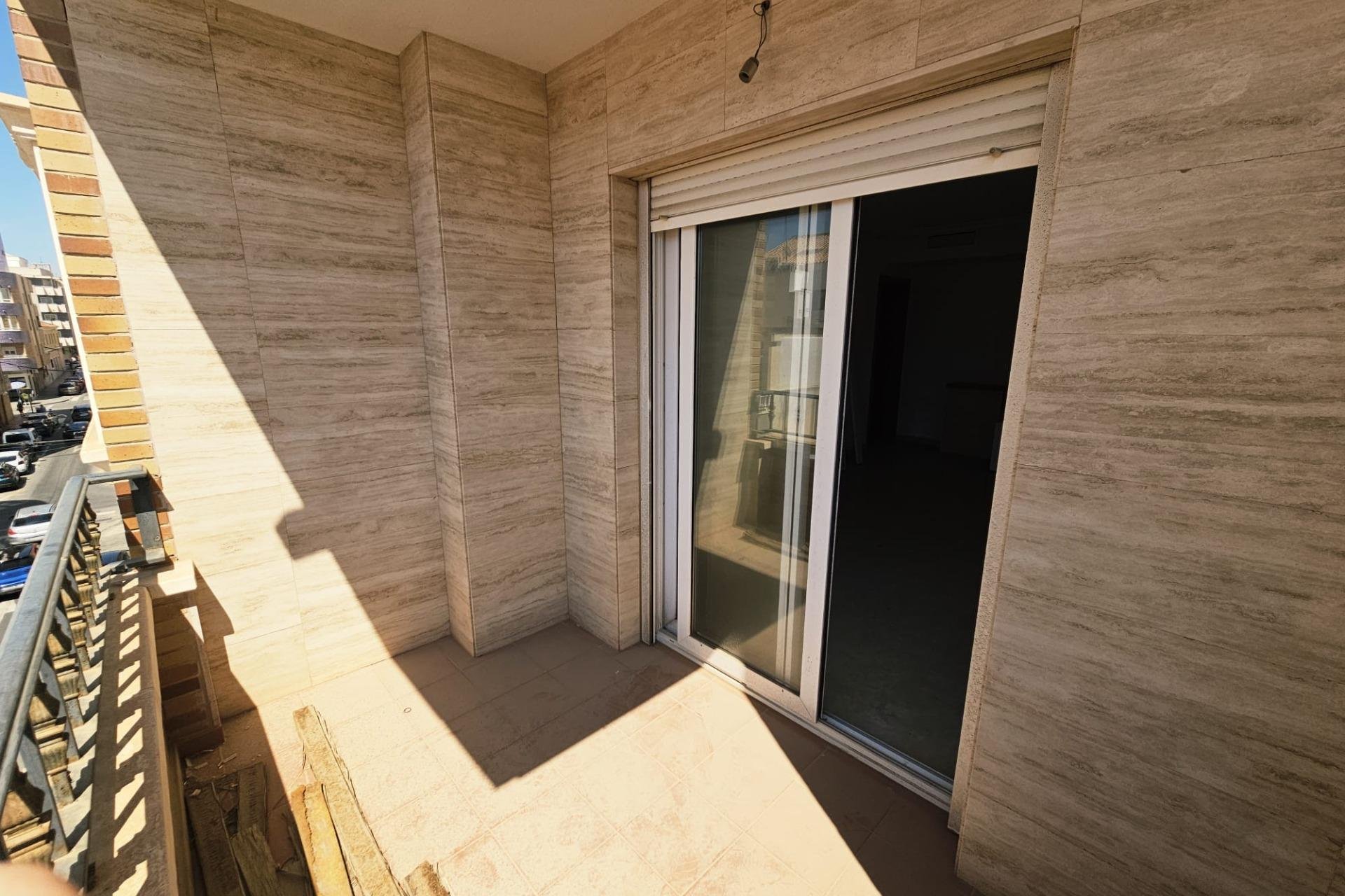 Resale - Apartment -
Torrevieja