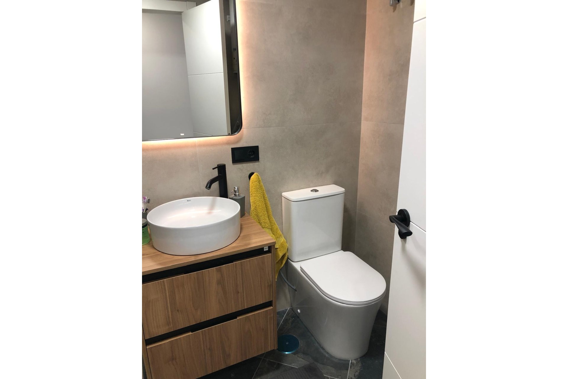 Resale - Apartment -
Torrevieja