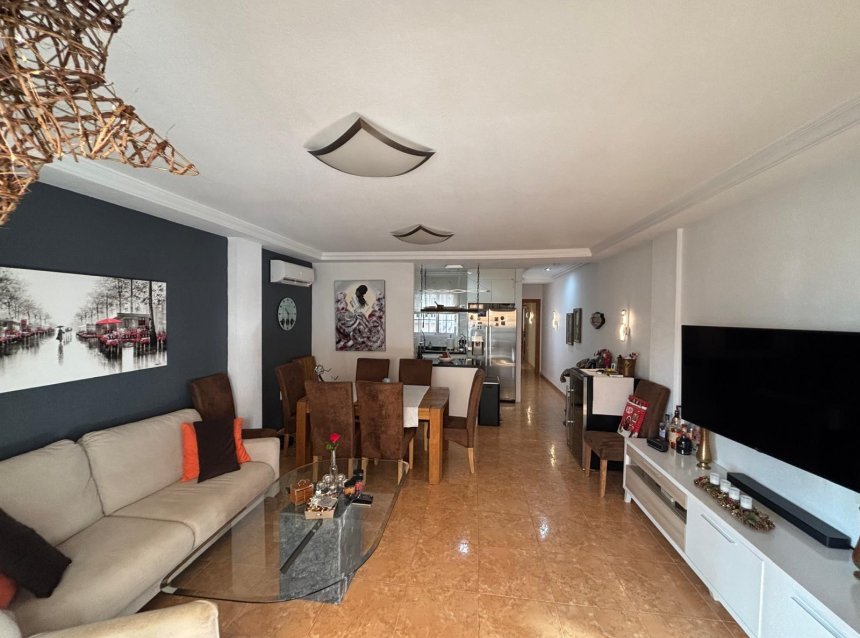 Resale - Apartment -
Torrevieja