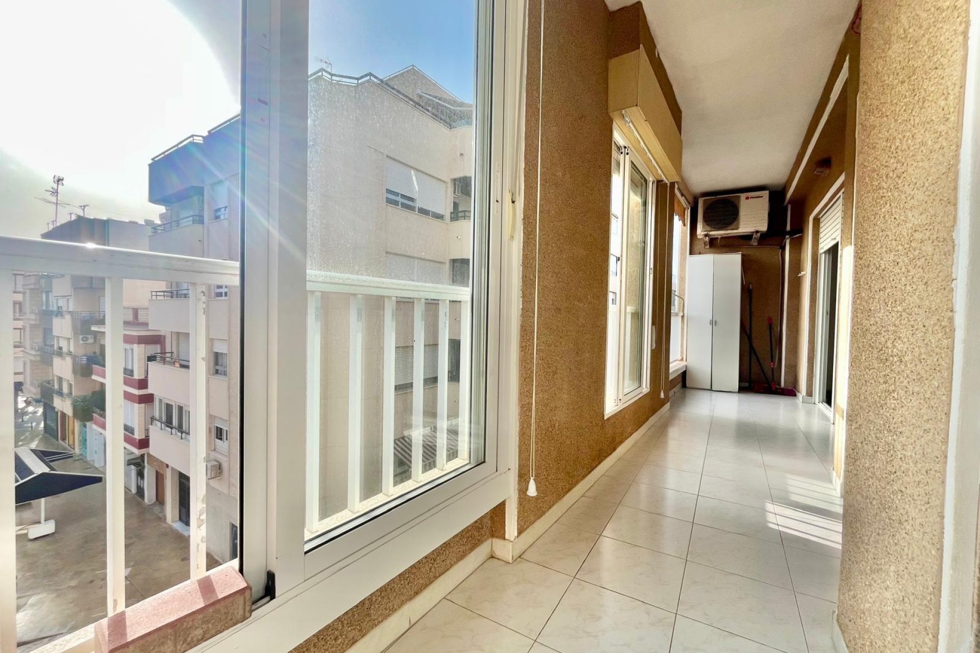 Resale - Apartment -
Torrevieja