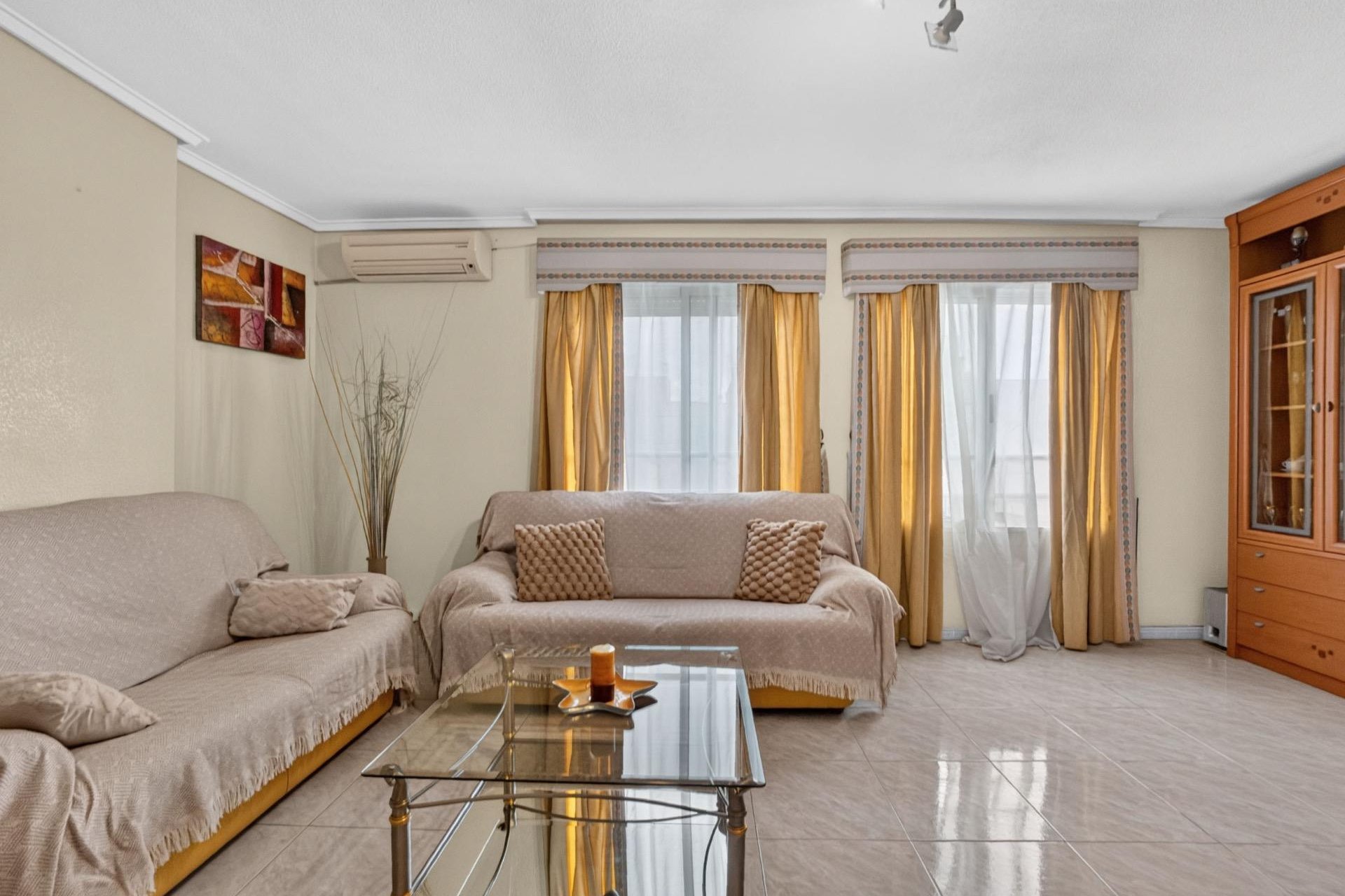 Resale - Apartment -
Torrevieja