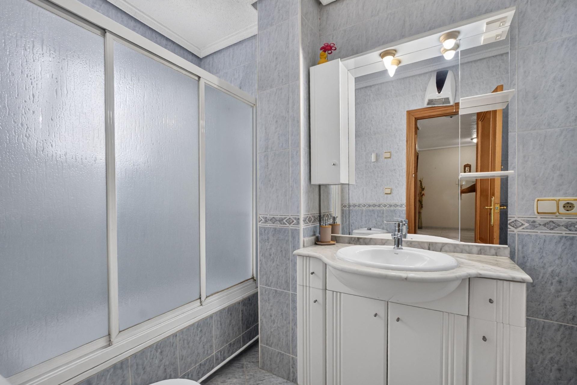 Resale - Apartment -
Torrevieja