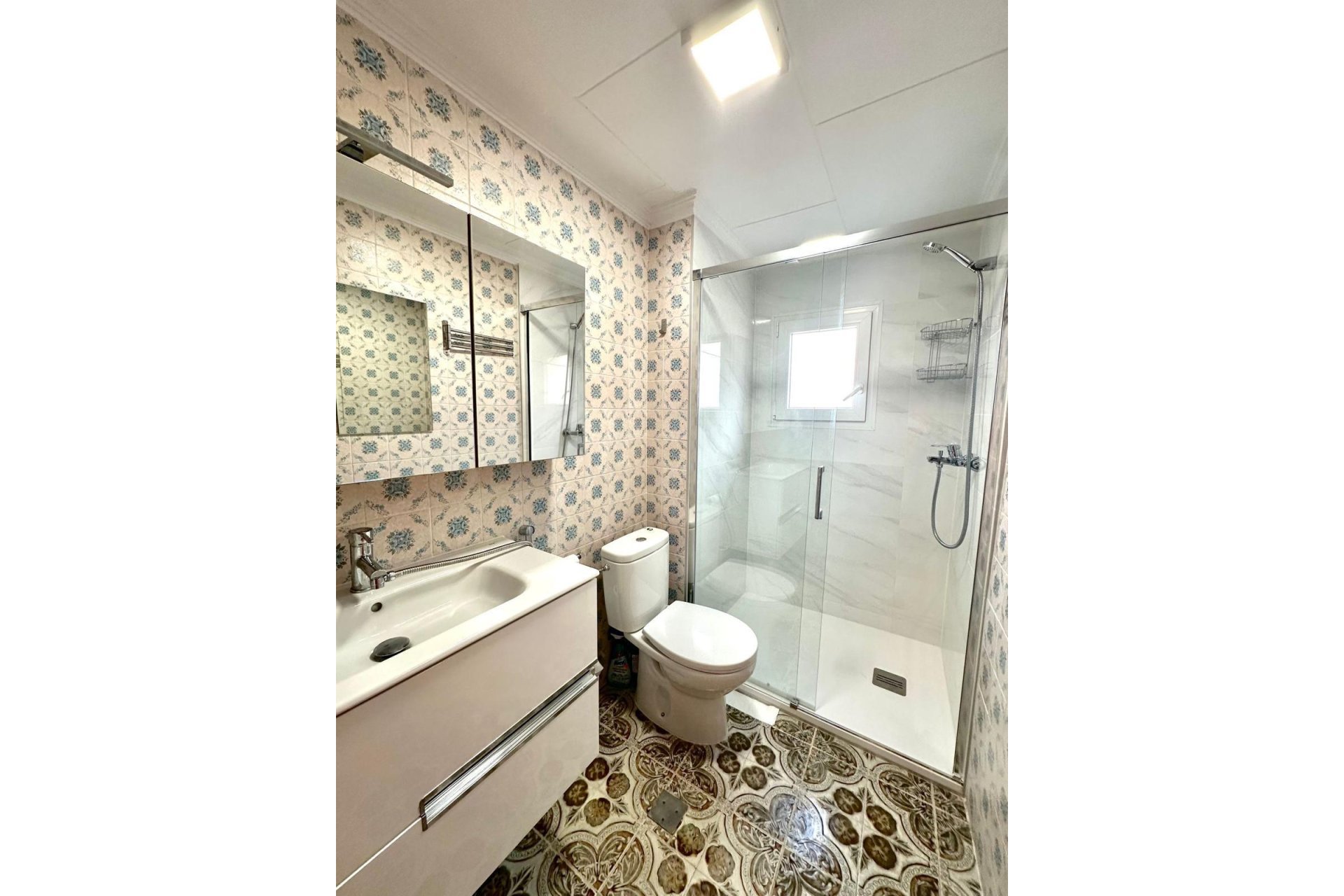 Resale - Apartment -
Torrevieja