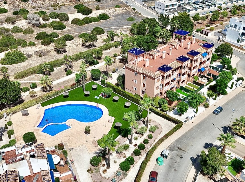 Resale - Apartment -
Villamartin - Costa Blanca