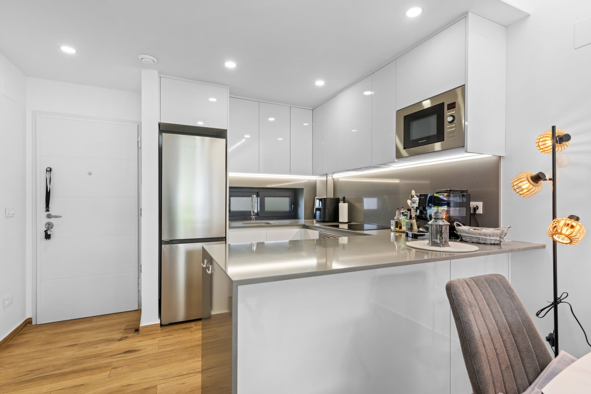 Resale - Apartment -
Villamartin - Costa Blanca