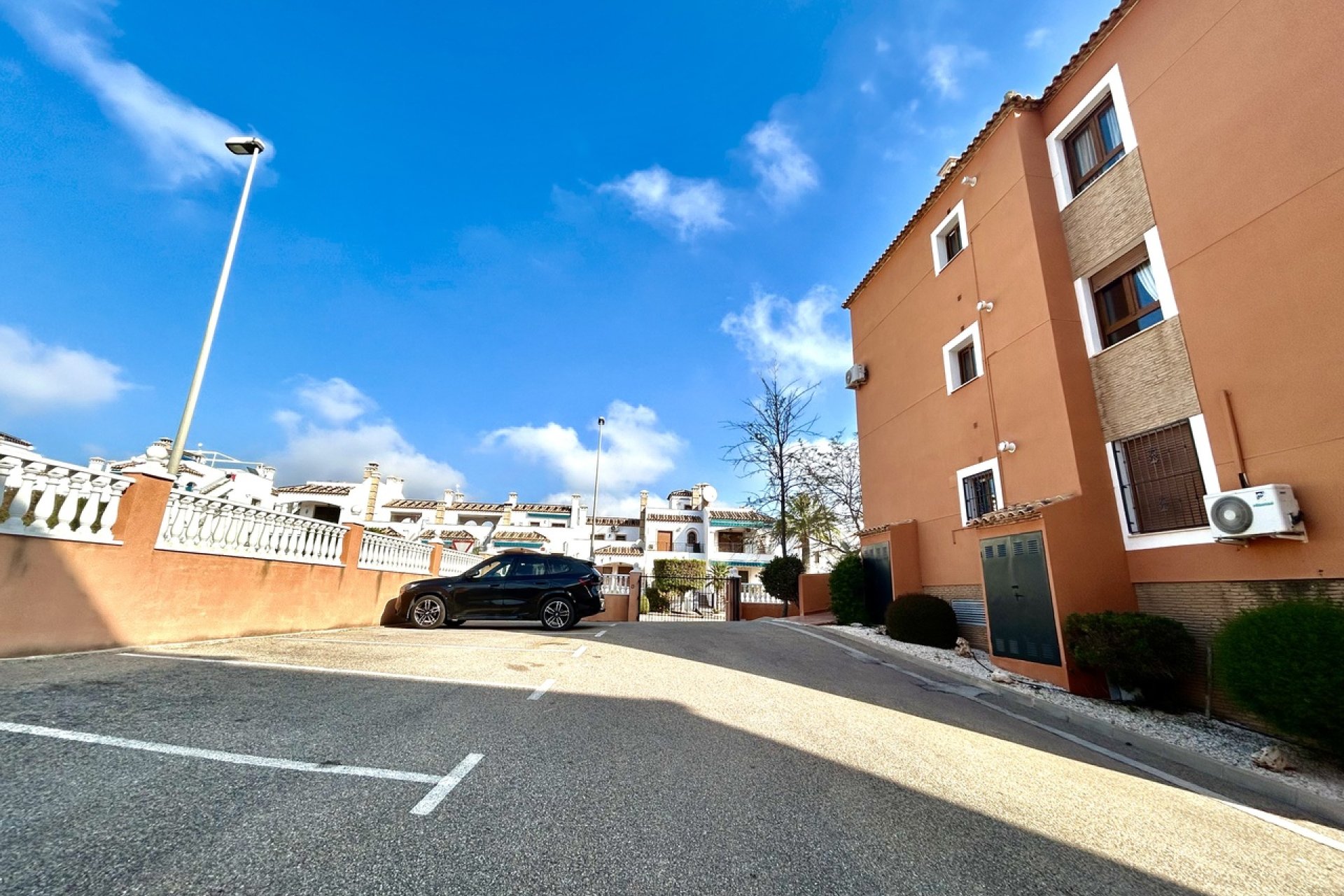 Resale - Apartment -
Villamartin - Costa Blanca