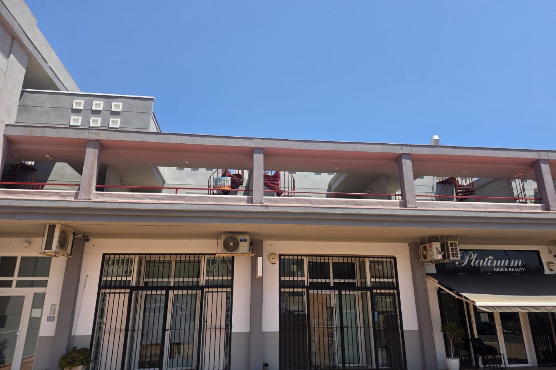 Resale - Apartment -
Villamartin - Costa Blanca