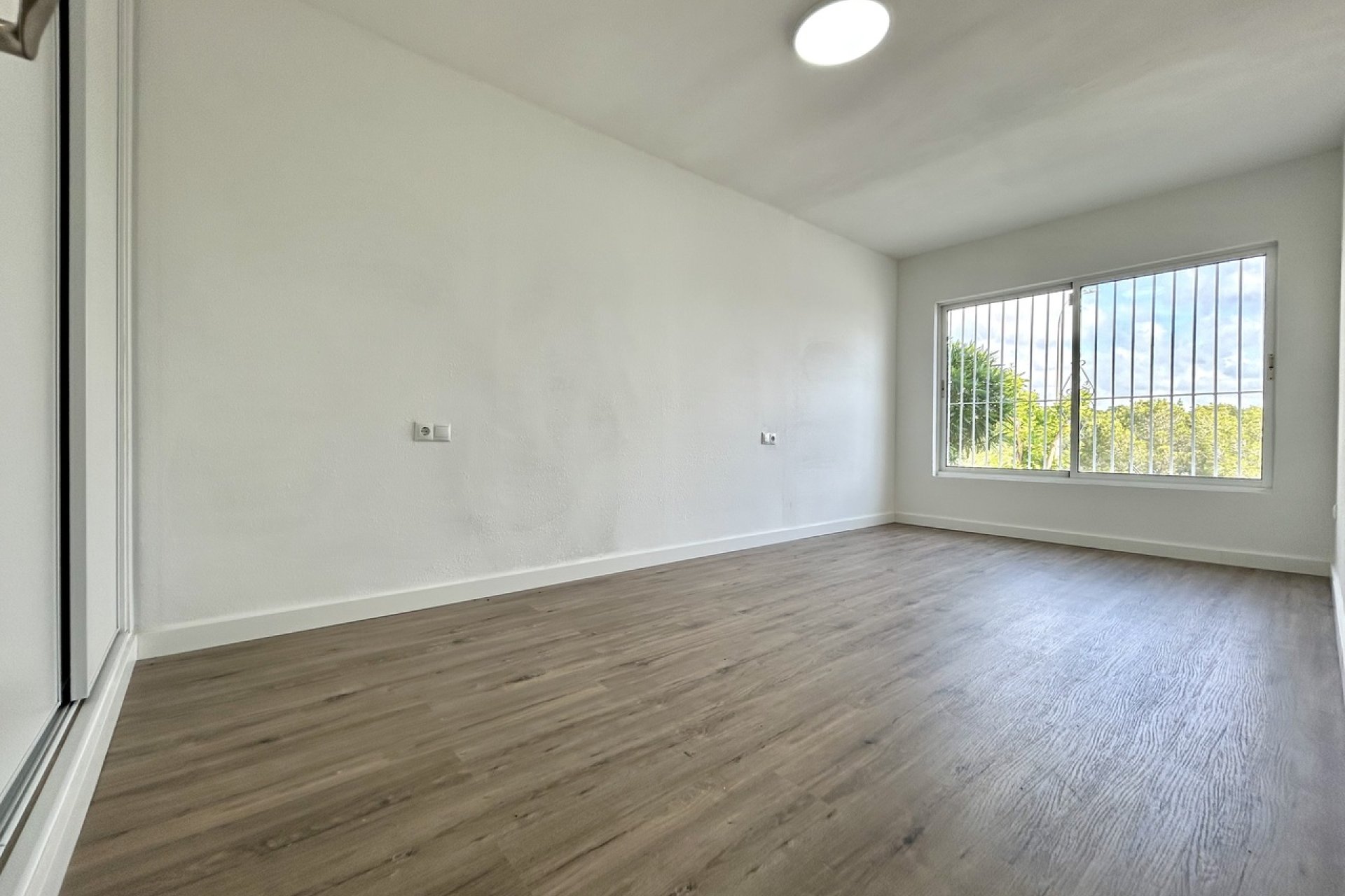 Resale - Apartment -
Villamartin - Costa Blanca