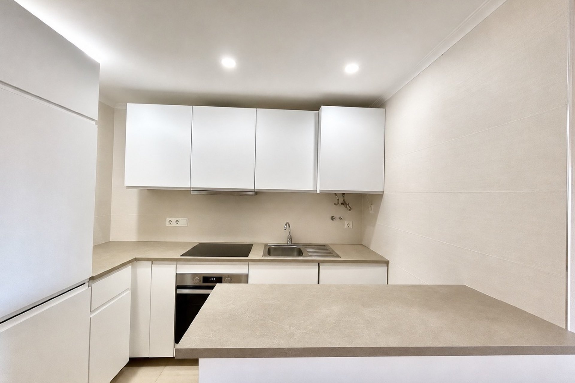 Resale - Apartment -
Villamartin - Costa Blanca