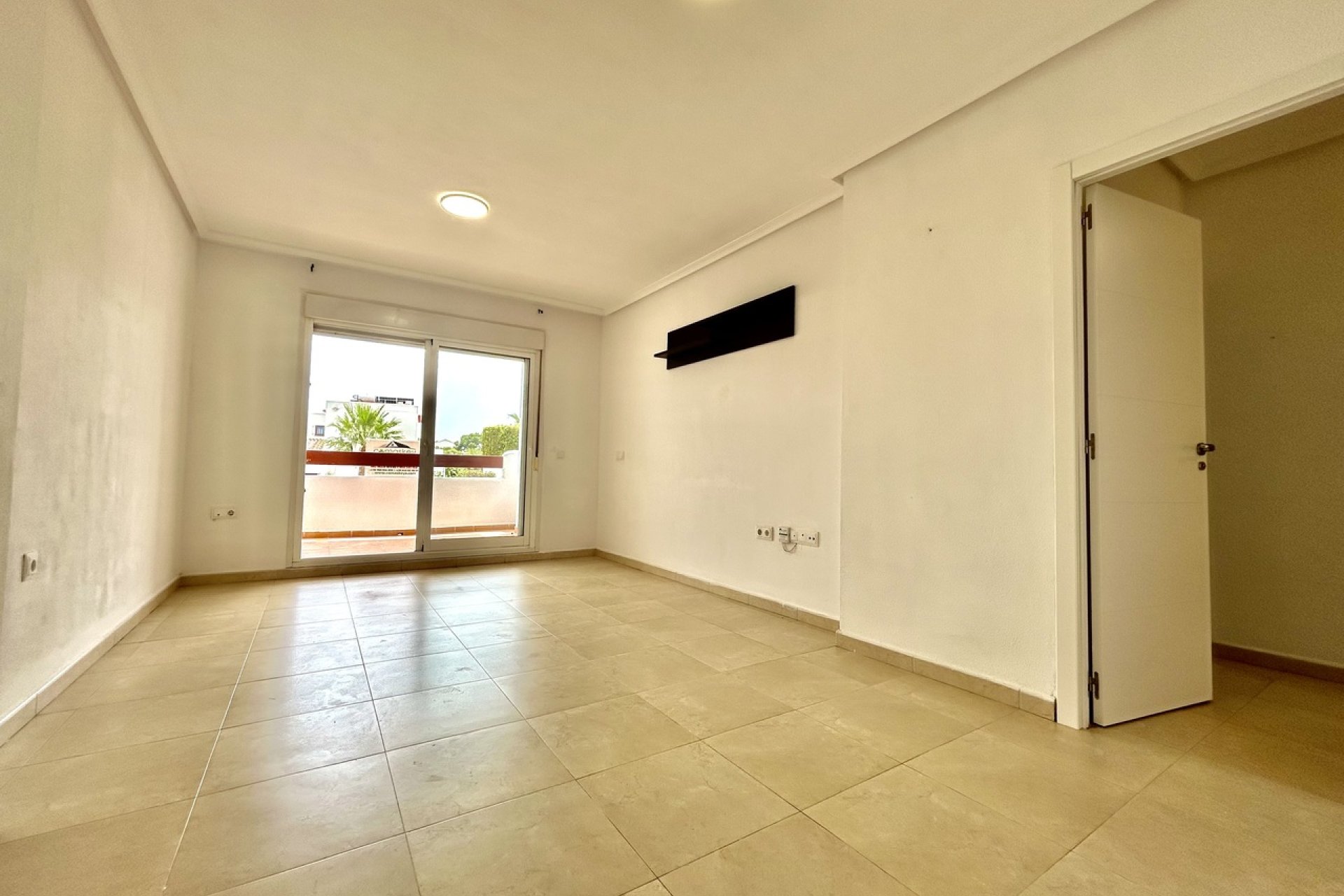 Resale - Apartment -
Villamartin - Costa Blanca