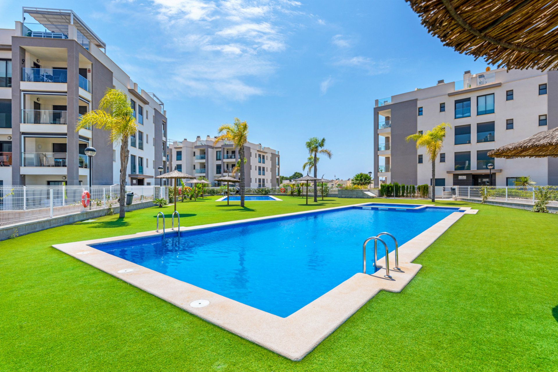 Resale - Apartment -
Villamartin - Costa Blanca