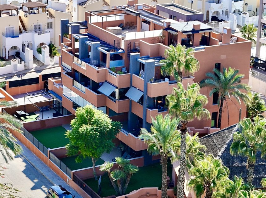 Resale - Apartment -
Villamartin - Costa Blanca