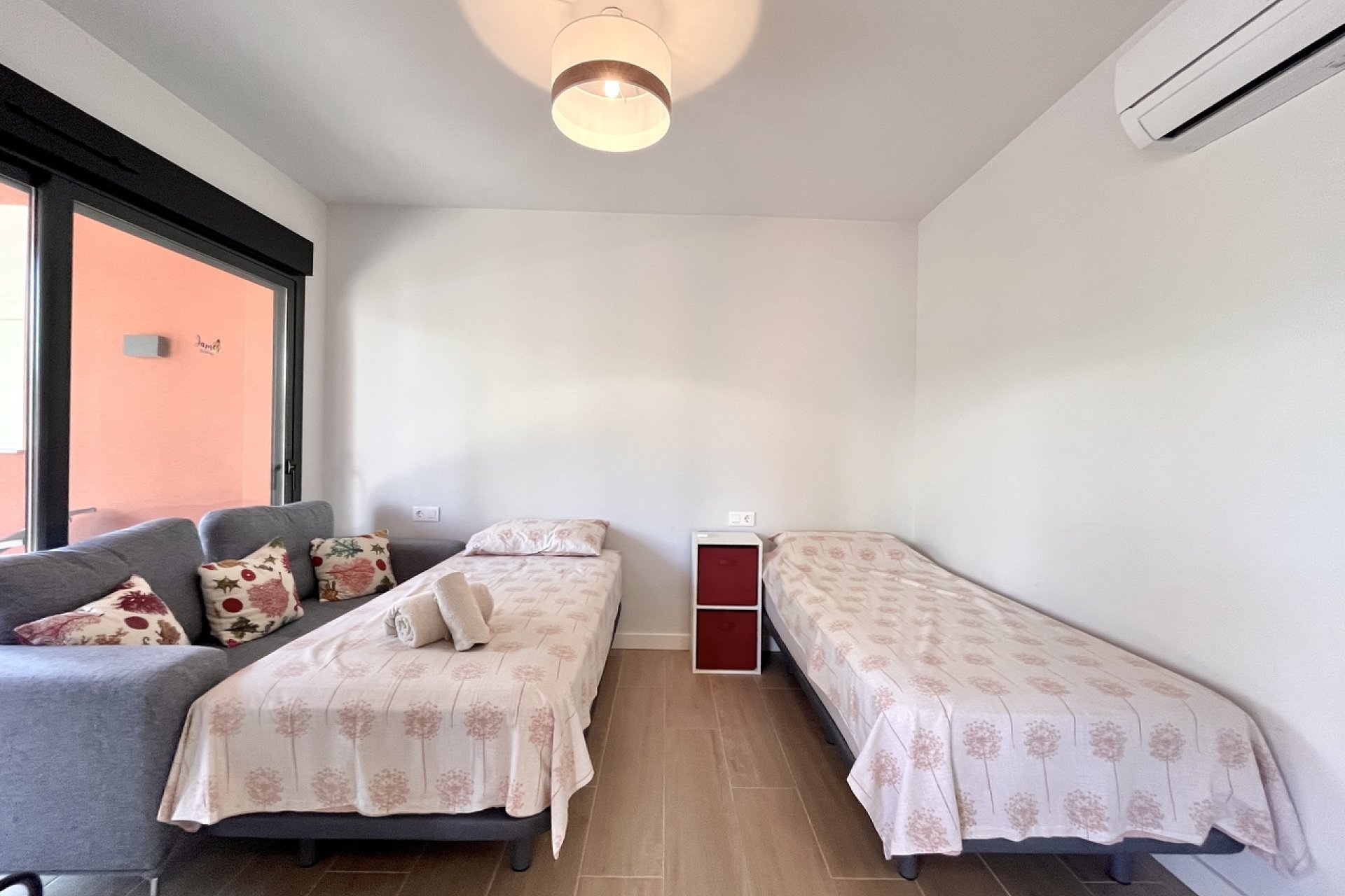 Resale - Apartment -
Villamartin - Costa Blanca