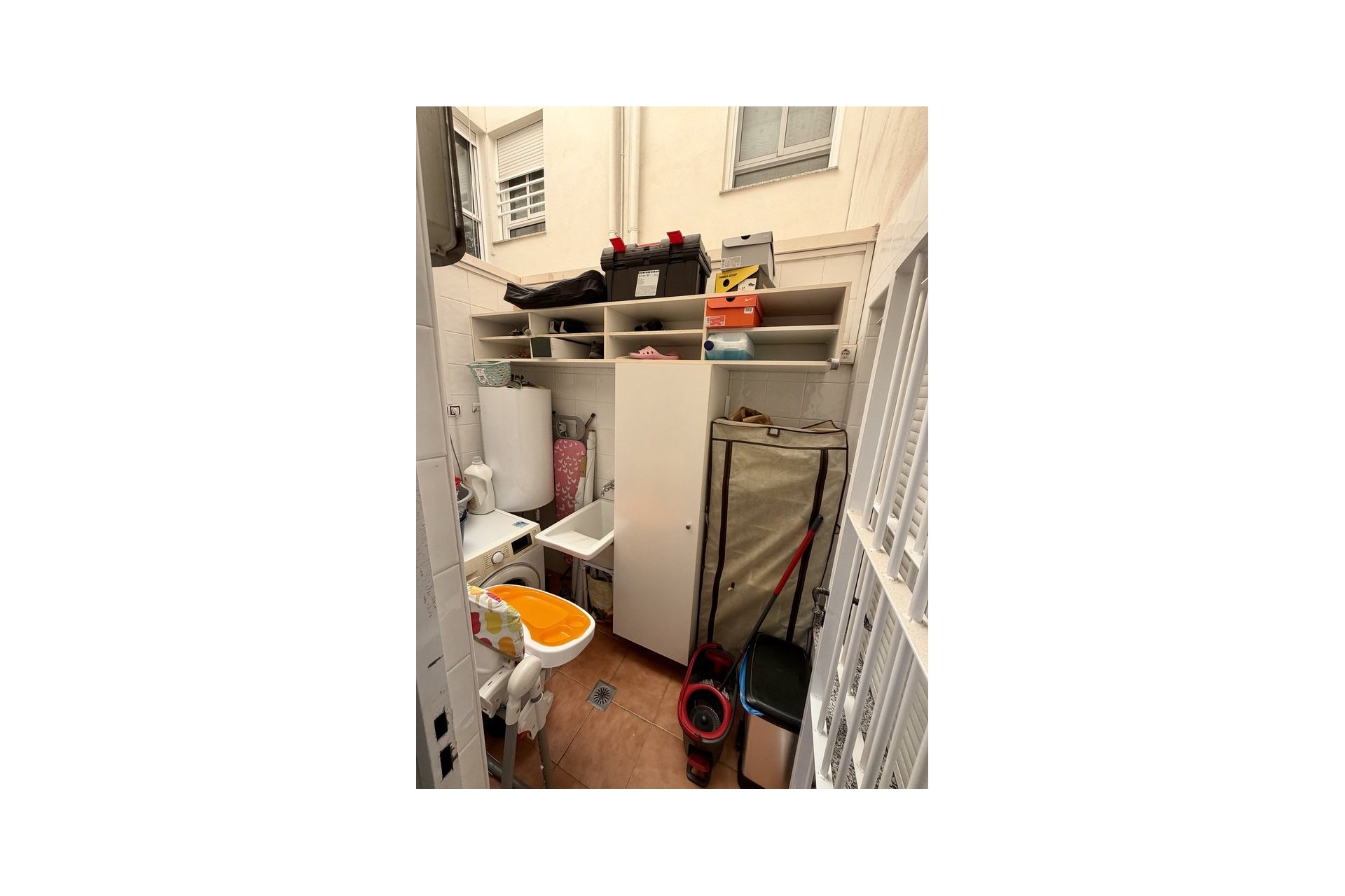 Resale - Bungalow -
Benferri - Inland