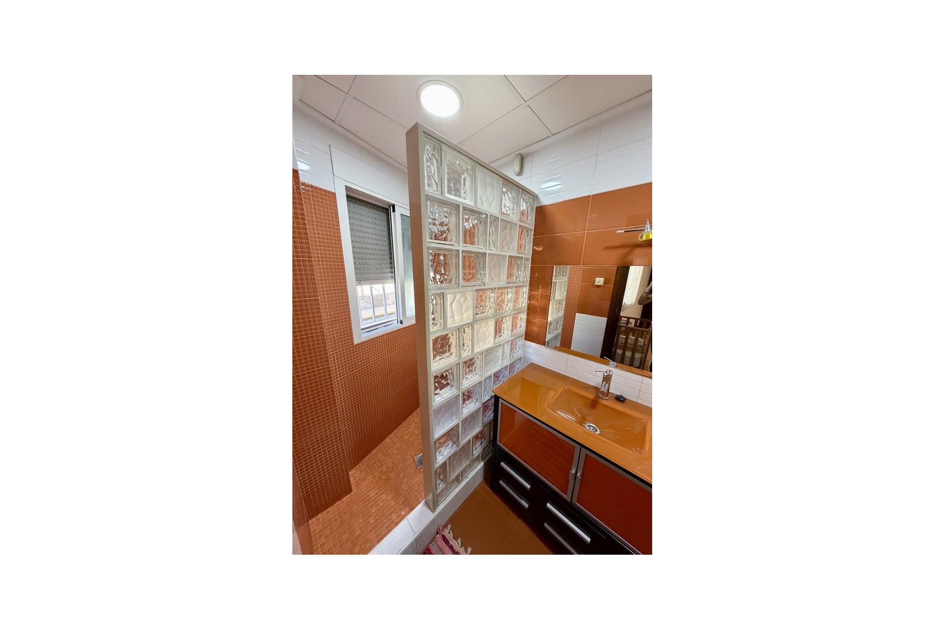 Resale - Bungalow -
Benferri - Inland
