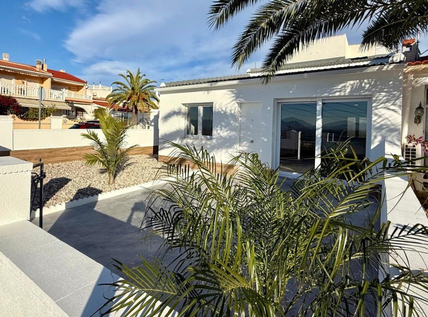 Resale - Bungalow -
Ciudad Quesada - Costa Blanca