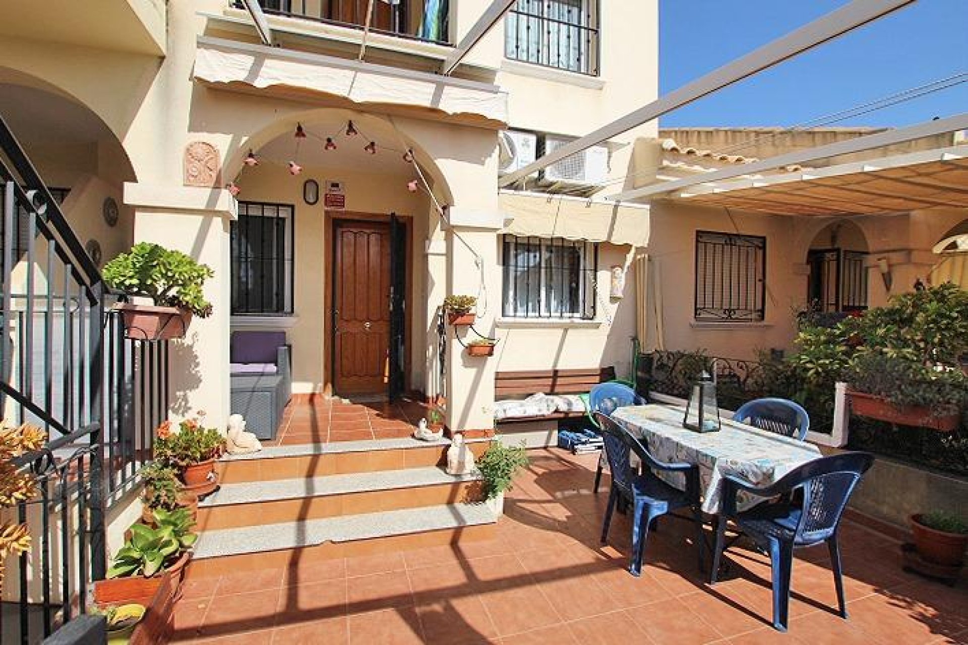 Resale - Bungalow -
Guardamar del Segura - 03140