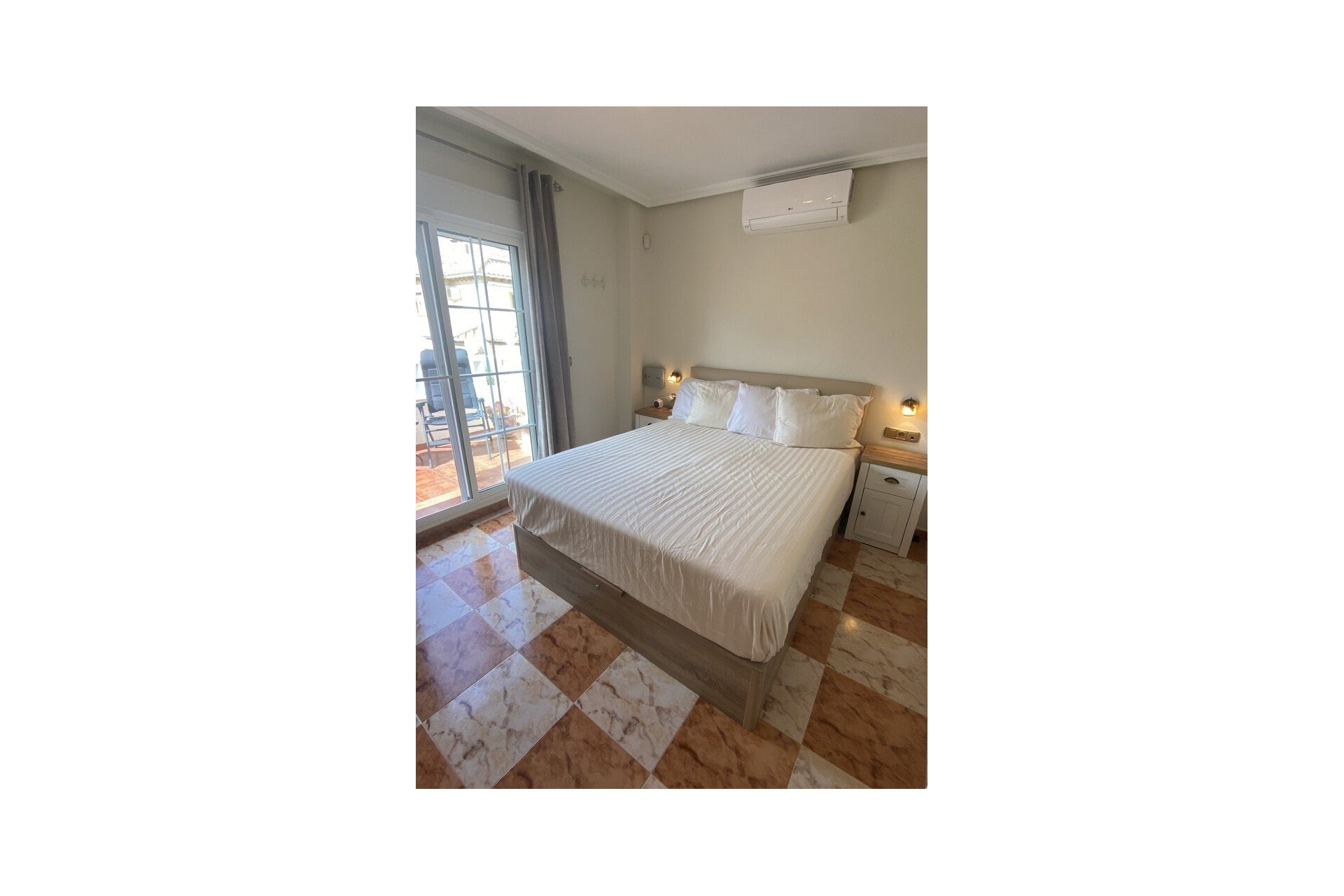Resale - Bungalow -
Lomas de Caboroig - Costa Blanca