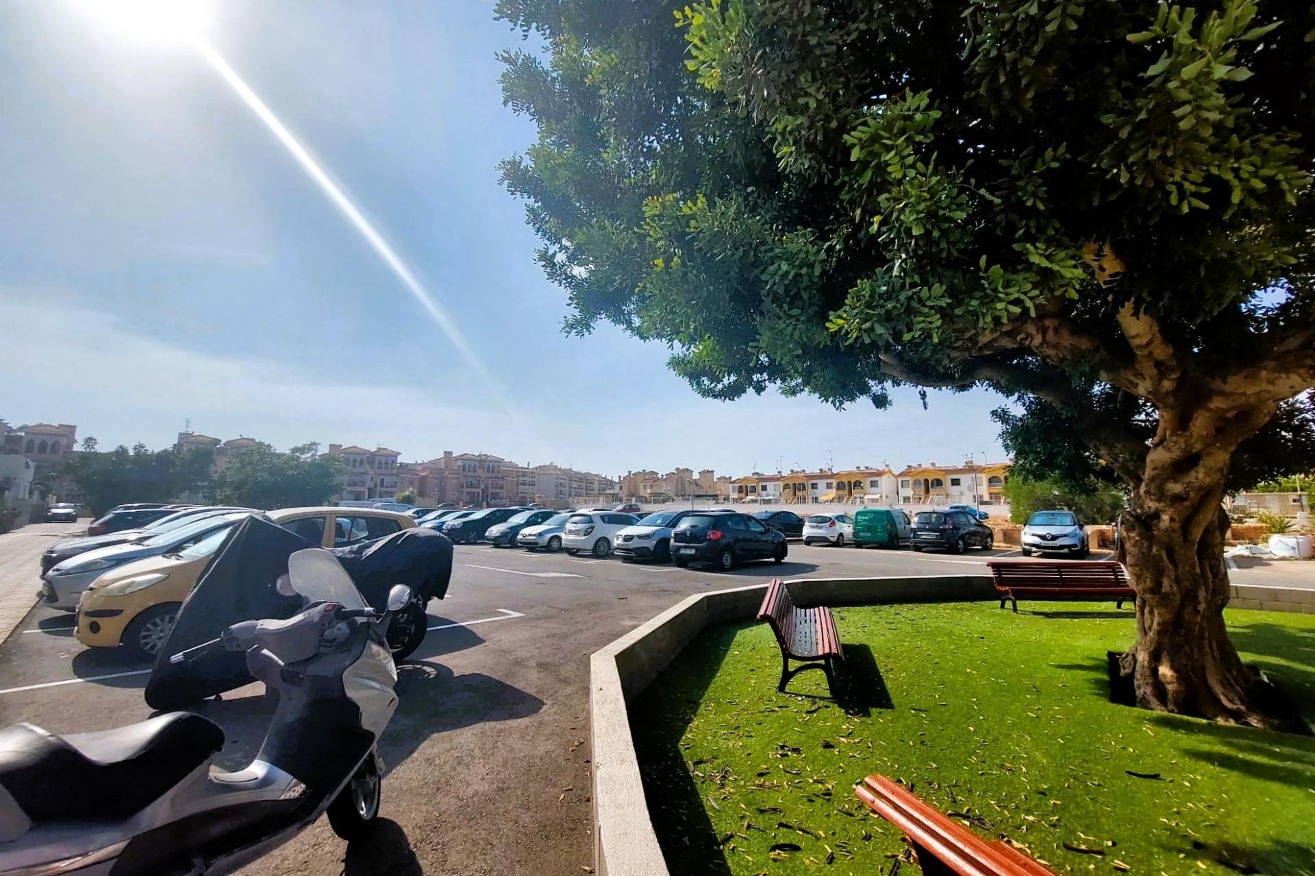 Resale - Bungalow -
Orihuela Costa - Costa Blanca