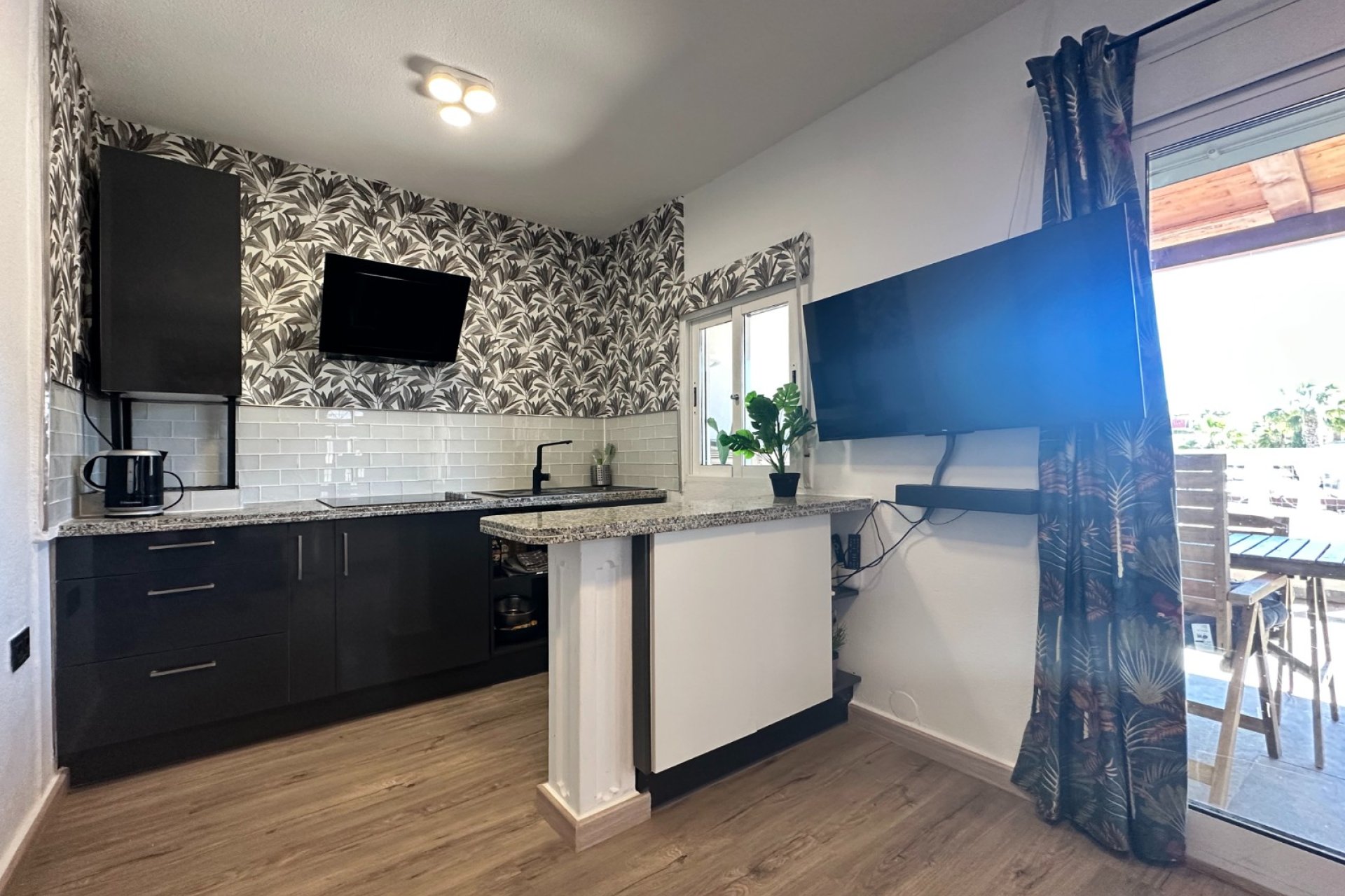 Resale - Bungalow -
Orihuela Costa - Costa Blanca