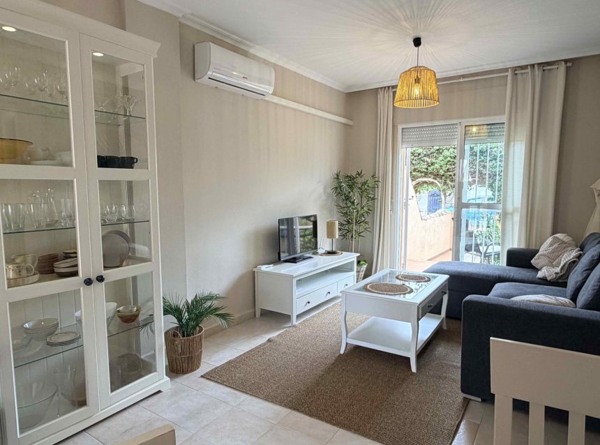 Resale - Bungalow -
Orihuela Costa - Costa Blanca