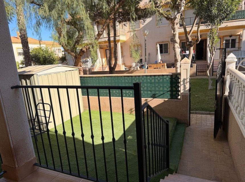 Resale - Bungalow -
Orihuela Costa - Costa Blanca