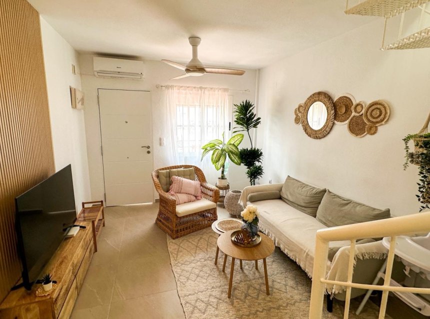 Resale - Bungalow -
Orihuela Costa - Costa Blanca