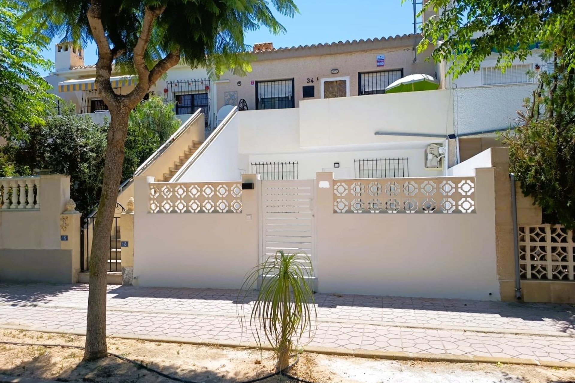 Resale - Bungalow -
Orihuela Costa - Costa Blanca