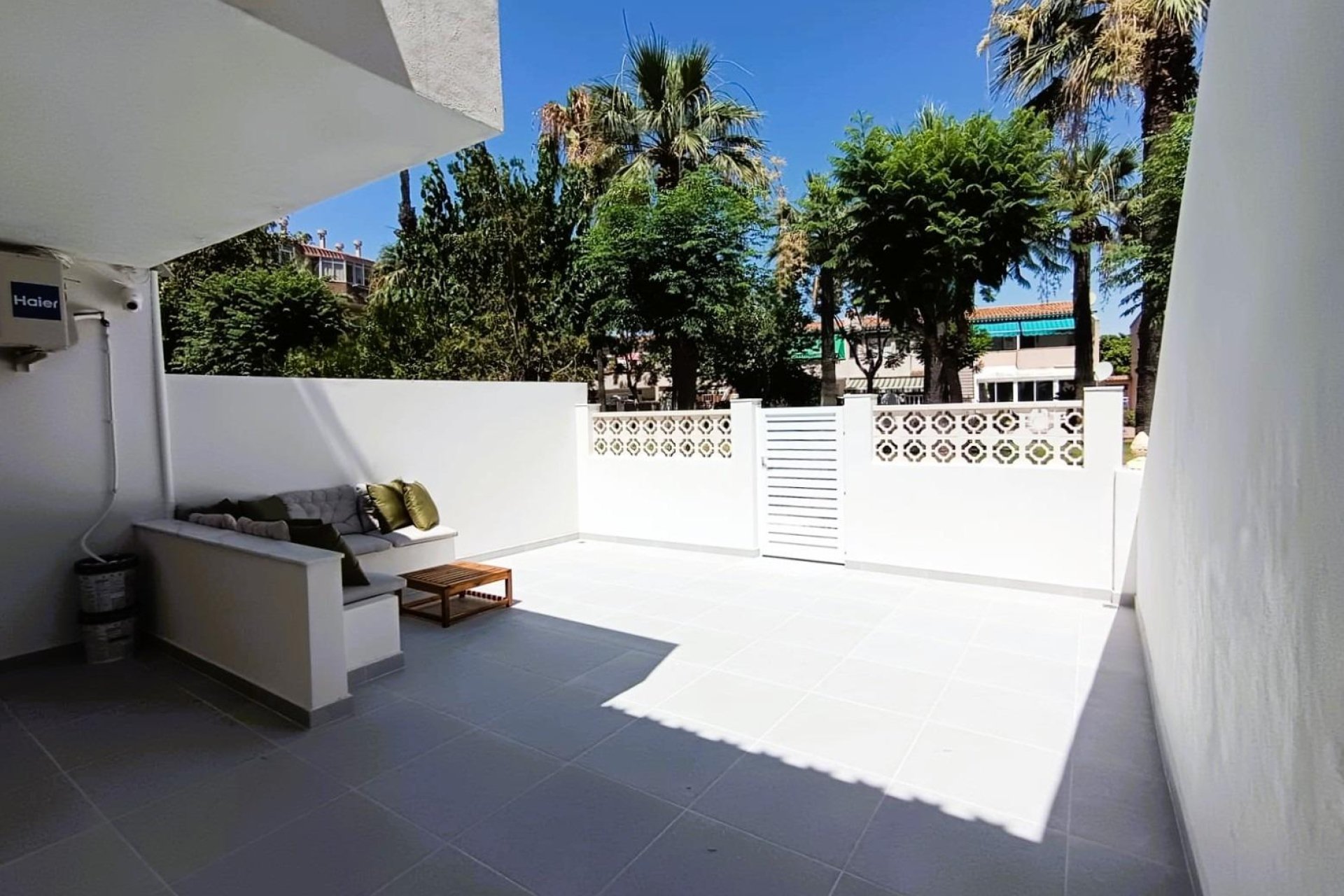 Resale - Bungalow -
Orihuela Costa - Costa Blanca
