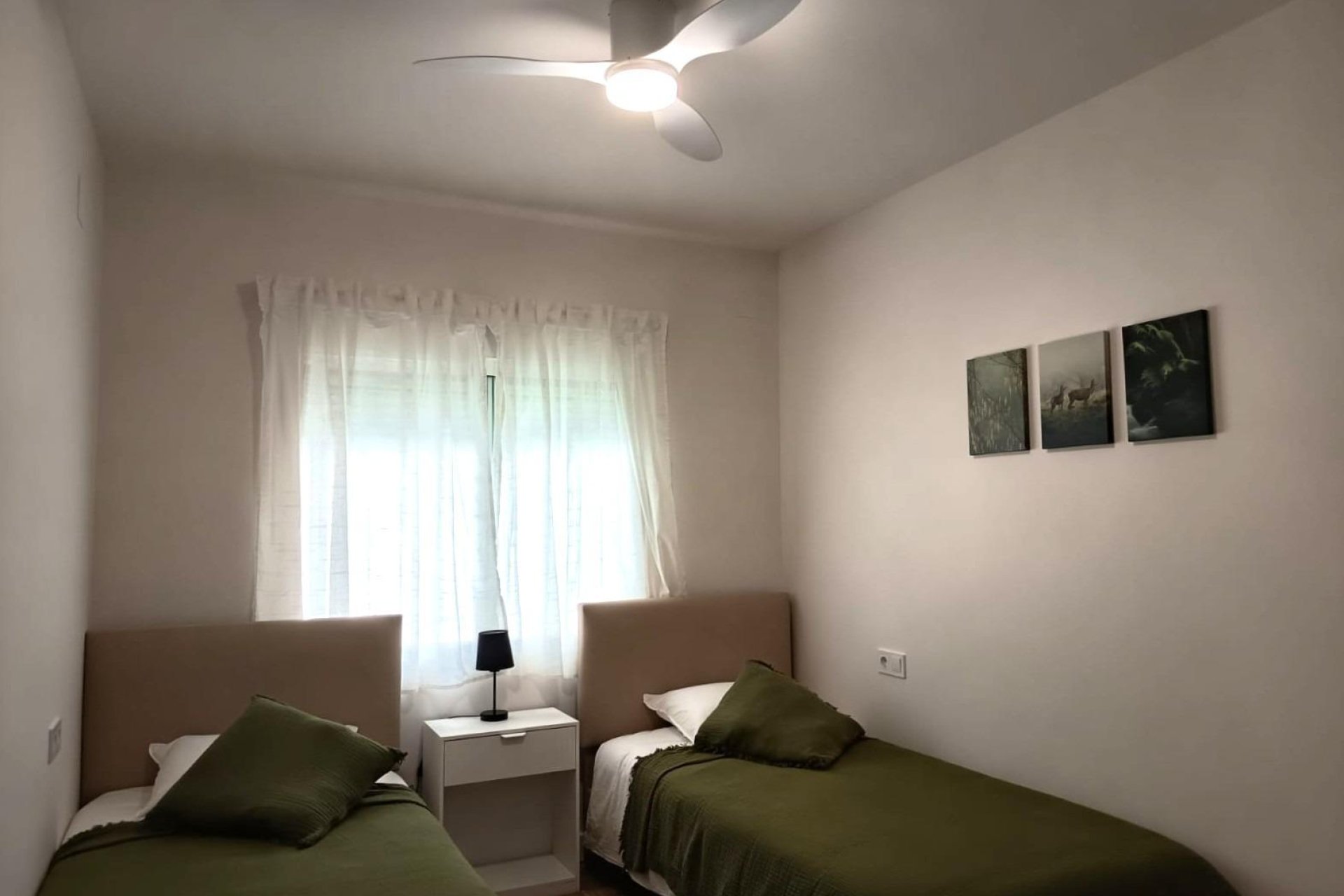 Resale - Bungalow -
Orihuela Costa - Costa Blanca