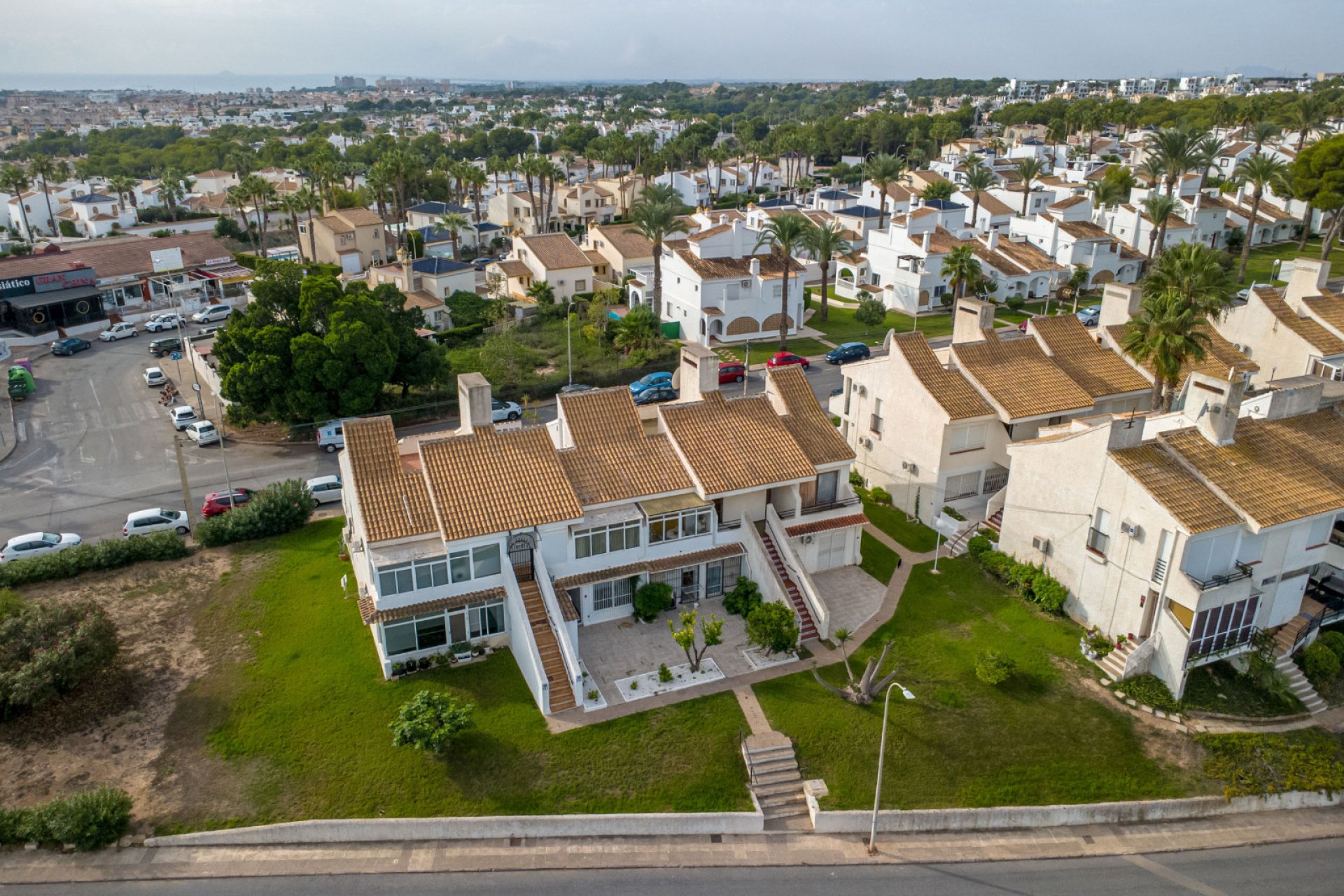 Resale - Bungalow -
Orihuela Costa - Costa Blanca