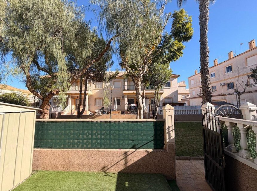 Resale - Bungalow -
Orihuela Costa - Costa Blanca