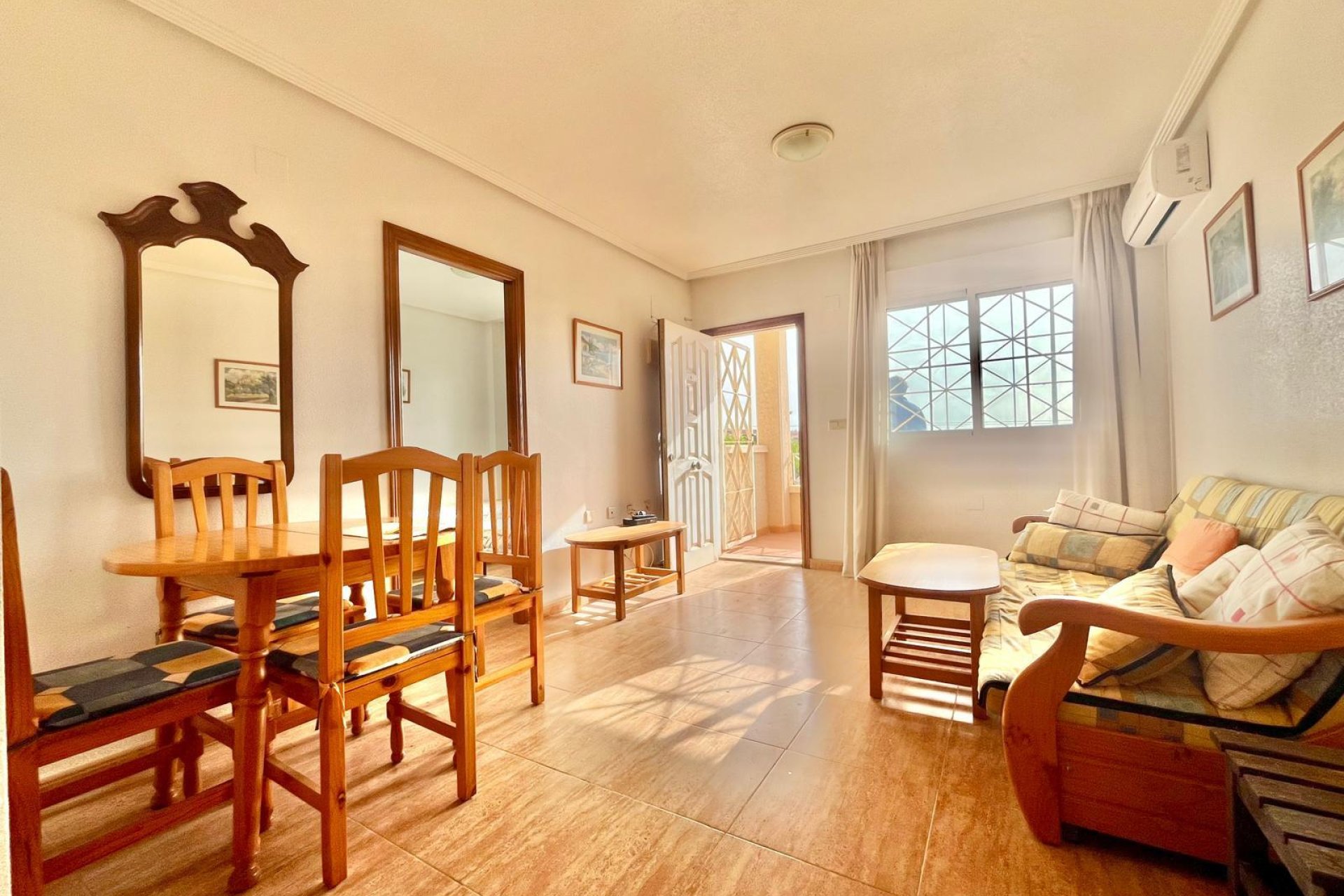 Resale - Bungalow -
Orihuela Costa - La Chismosa