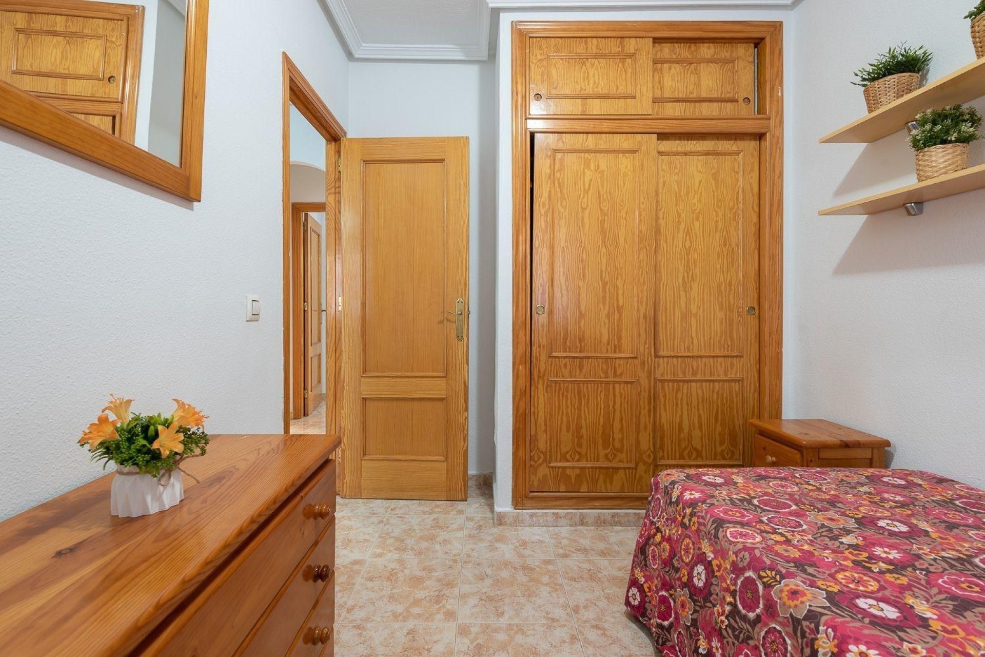 Resale - Bungalow -
Orihuela Costa - La Regia