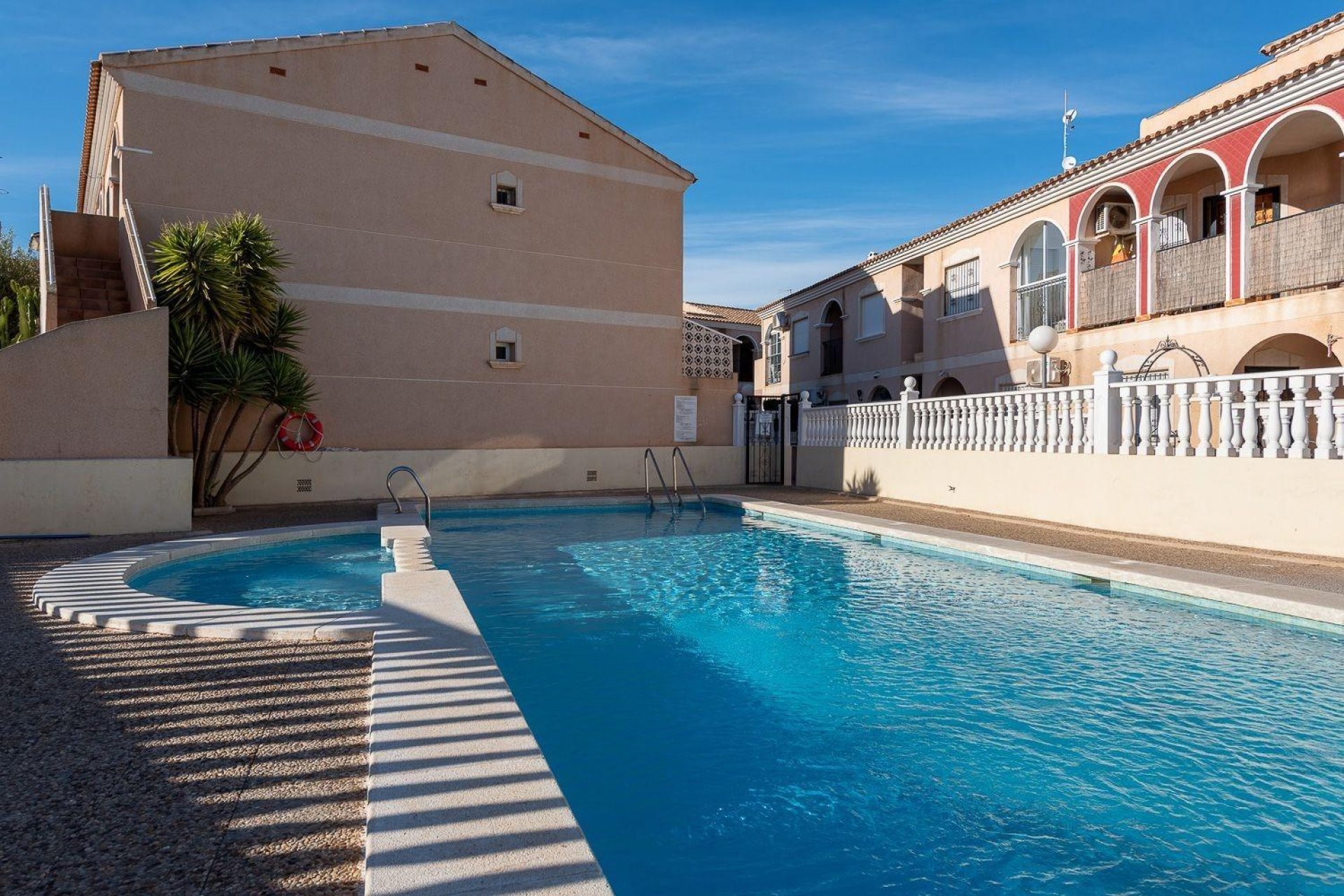 Resale - Bungalow -
Orihuela Costa - La Regia