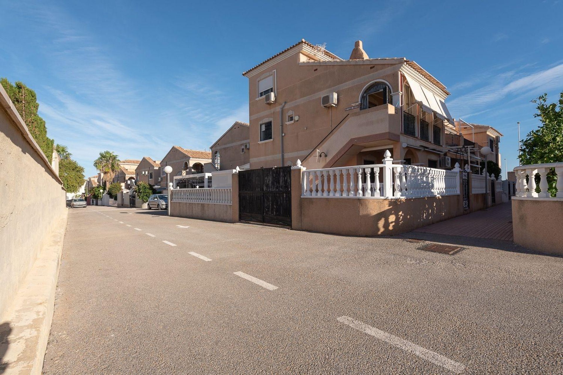 Resale - Bungalow -
Orihuela Costa - La Regia