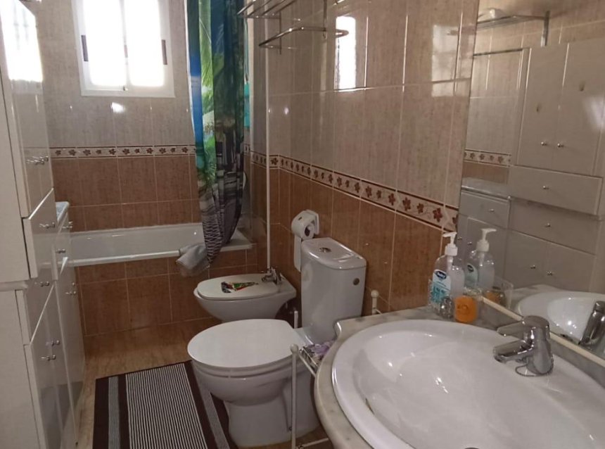 Resale - Bungalow -
Orihuela Costa - Los Almendros-la Florida